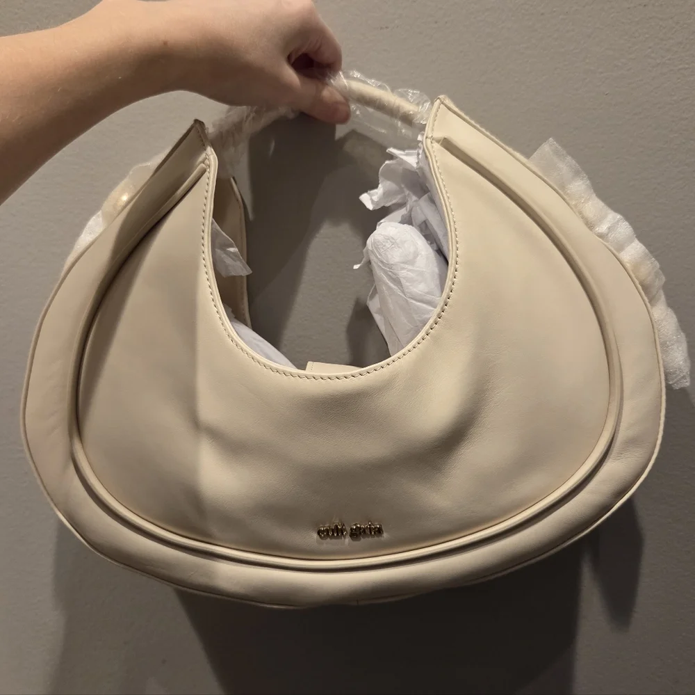 Cult Gaia Zabelle Leather Shoulder Bag  Off-white New With Tags - Picture 3 of 9